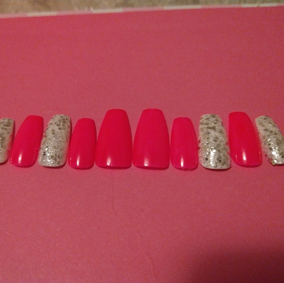 Press on nails long coffin nails hot pink sparkles - Picture 3 of 5